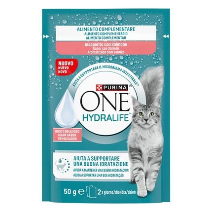 Lašišos skonio „PURINA ONE® HYDRALIFE™“ – papildomas ėdalas, padedantis palaikyti katės hidrataciją