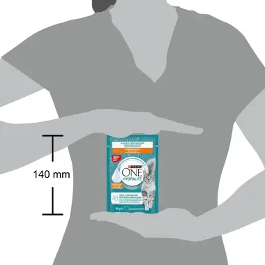 Vištienos skonio „PURINA ONE® HYDRALIFE™“ – papildomas ėdalas, padedantis palaikyti katės hidrataciją